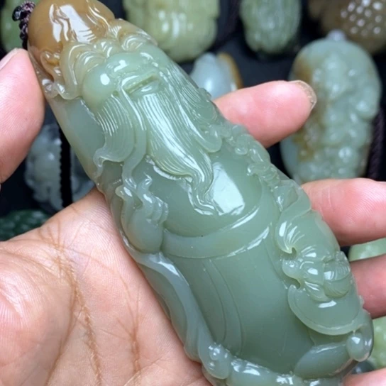 颈饰未镶嵌和田玉