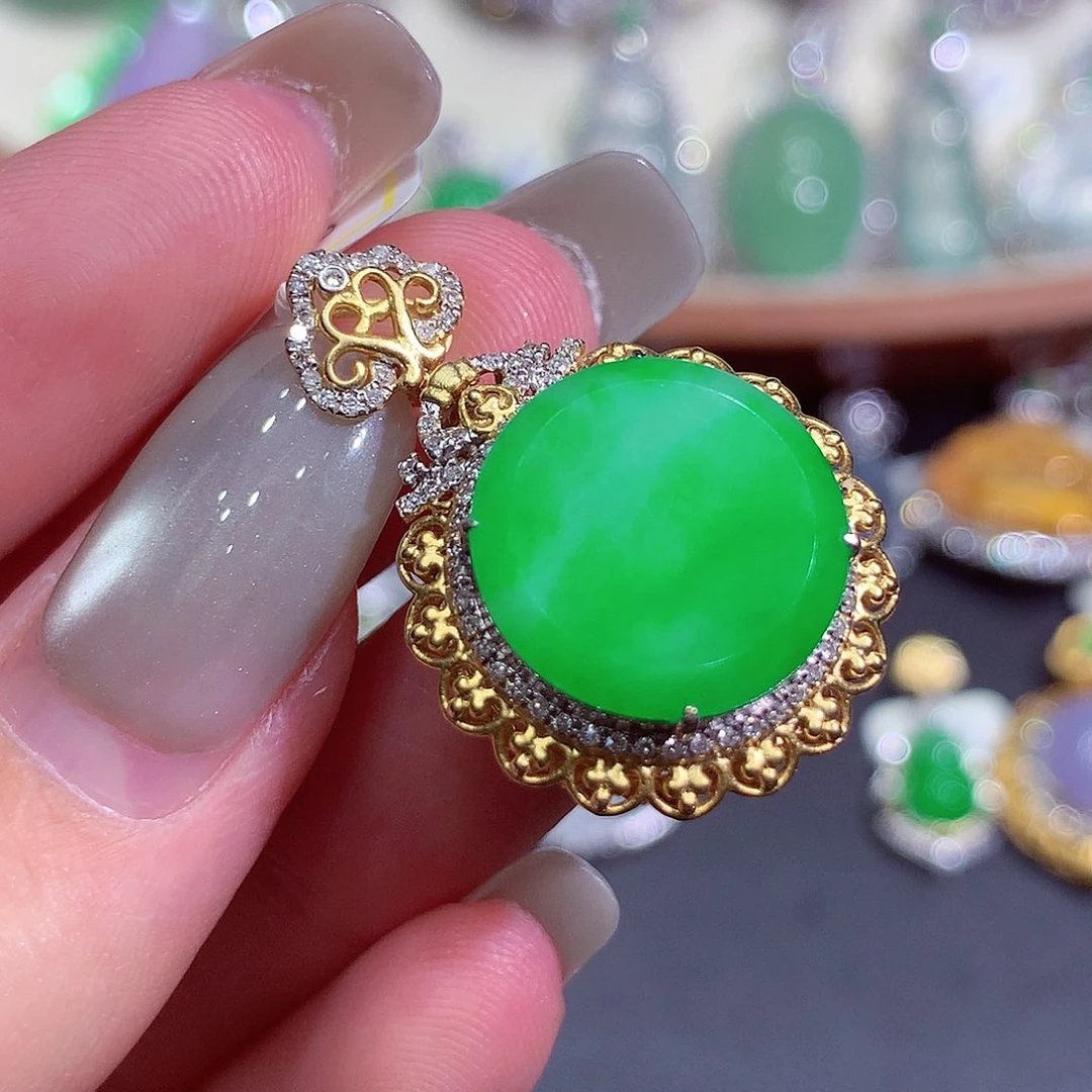 吊坠(不含链)18K金镶嵌翡翠