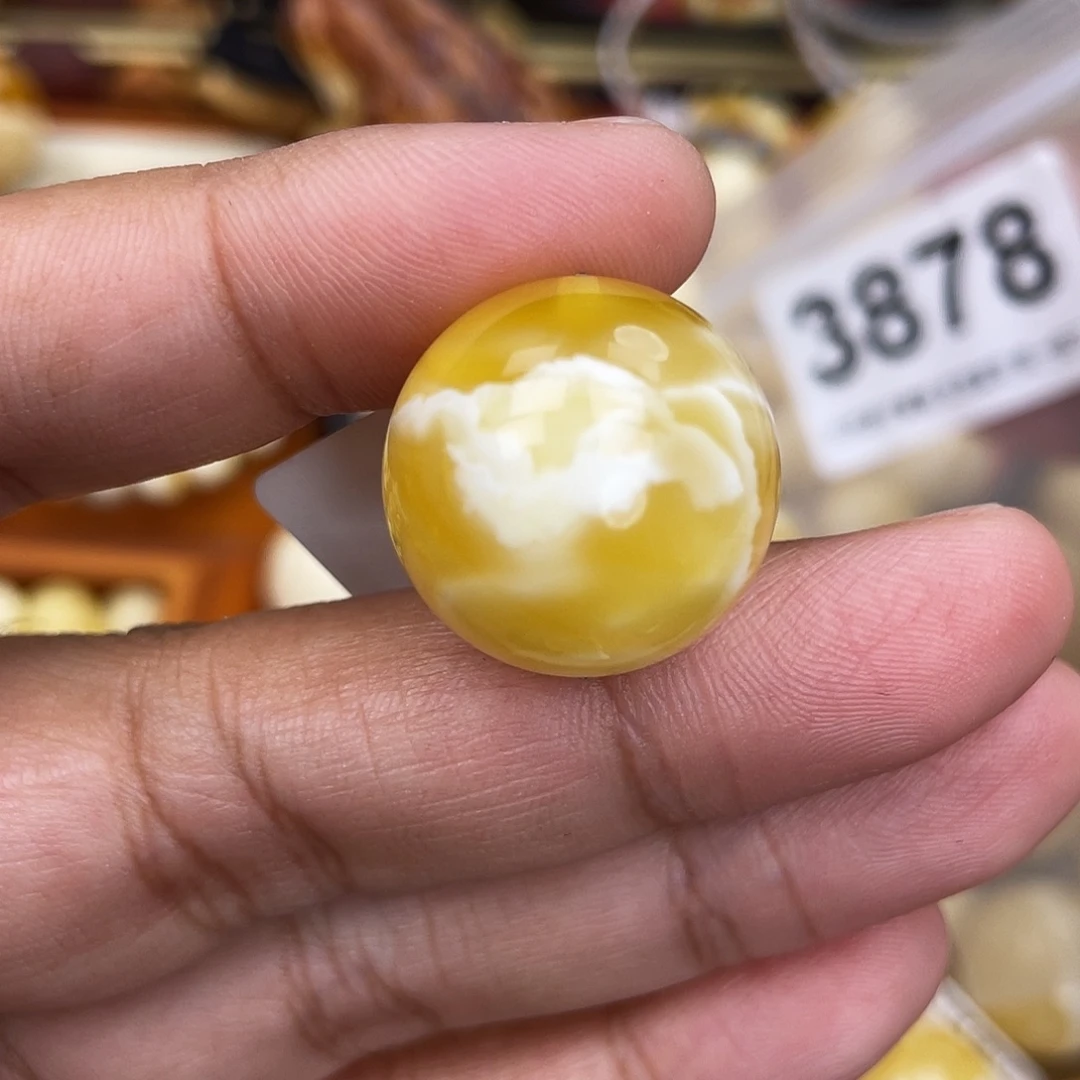 蜜蜡未镶嵌珠宝奇石20.6