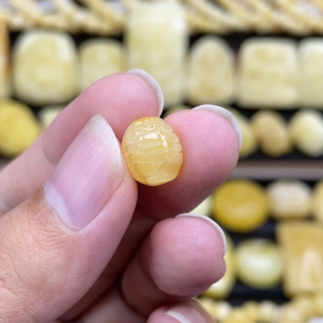 裸石琥珀未镶嵌琥珀蜜蜡