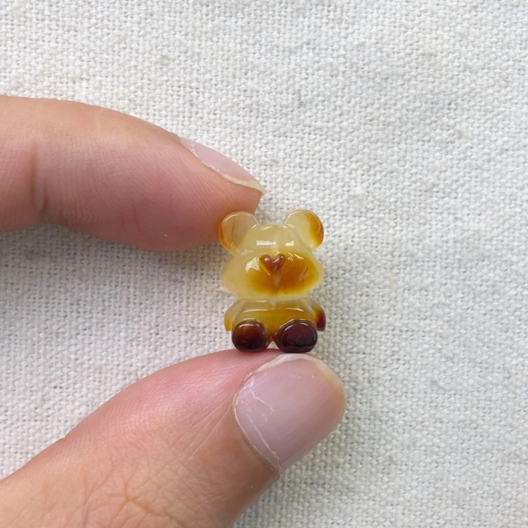 琥珀未镶嵌珠宝奇石俏色小熊