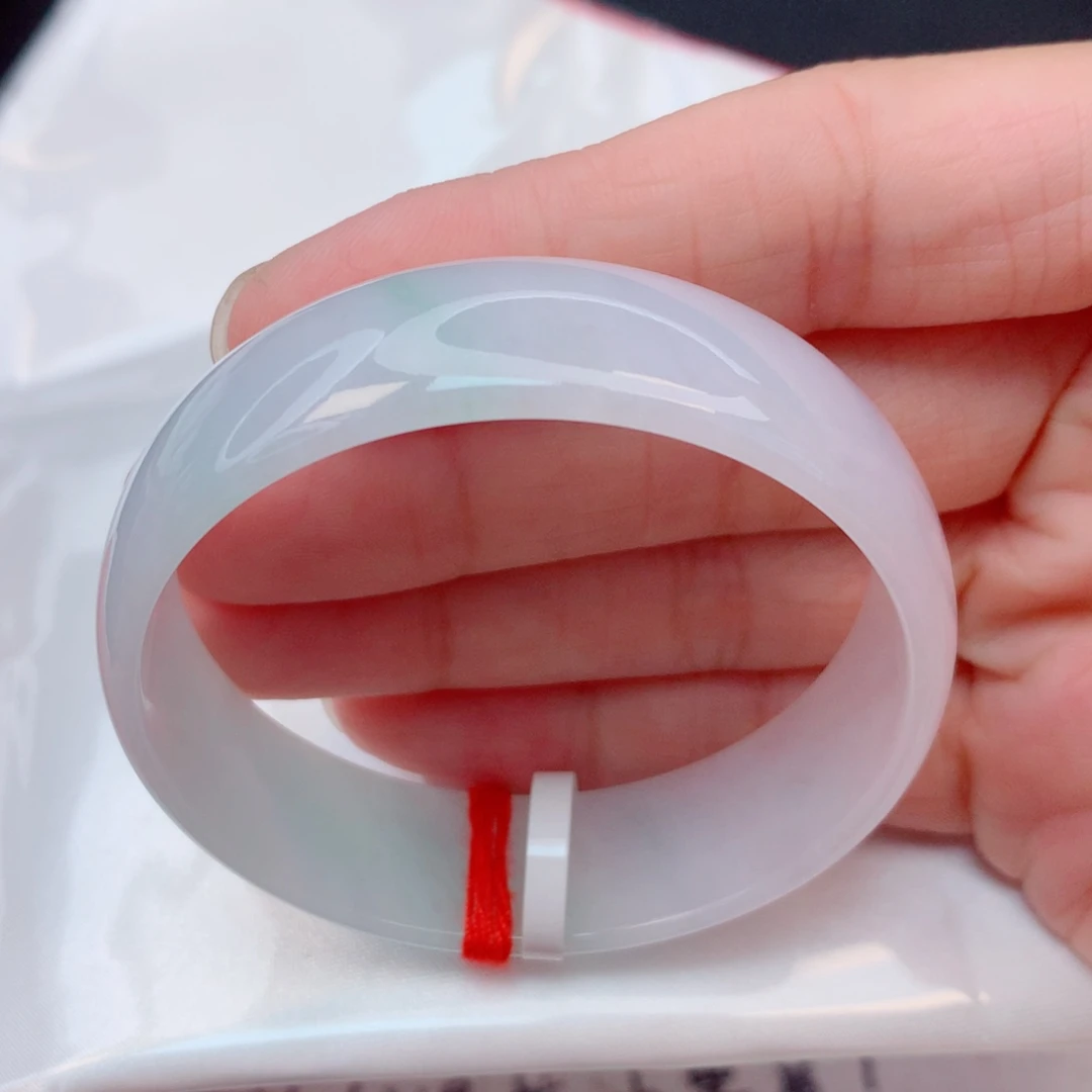 翡翠未镶嵌手镯50.5公主镯 白底飘绿花轮胎镯开播福利