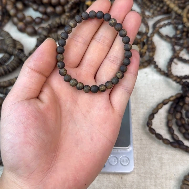 沉香沉香碎屑+0.6沉水单圈圆珠