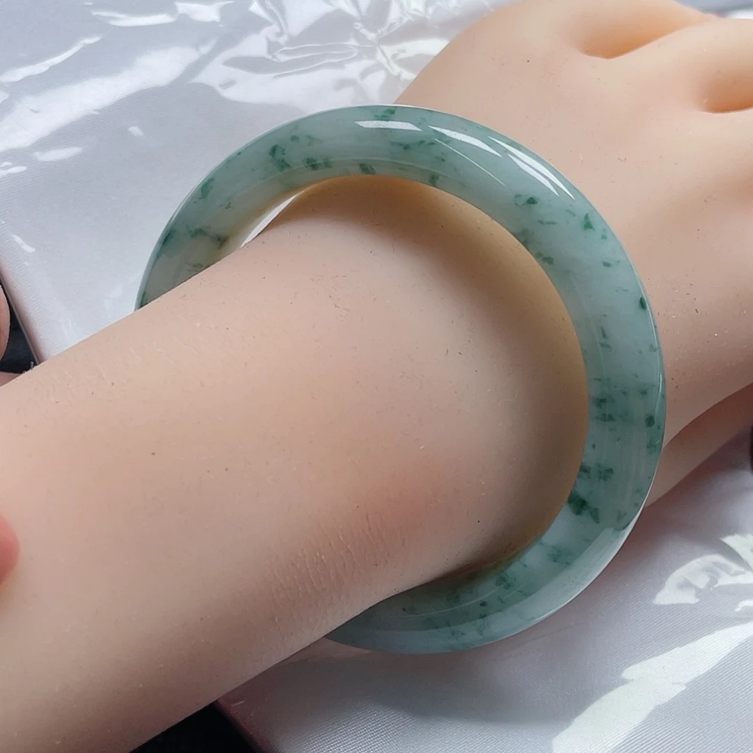 翡翠手镯未镶嵌缅甸翡翠手镯57圈