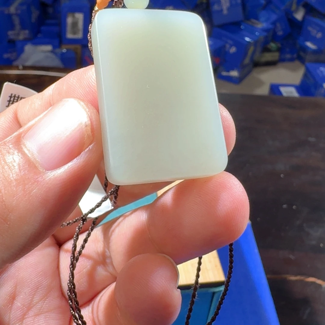 和田玉（糖玉）未镶嵌颈饰