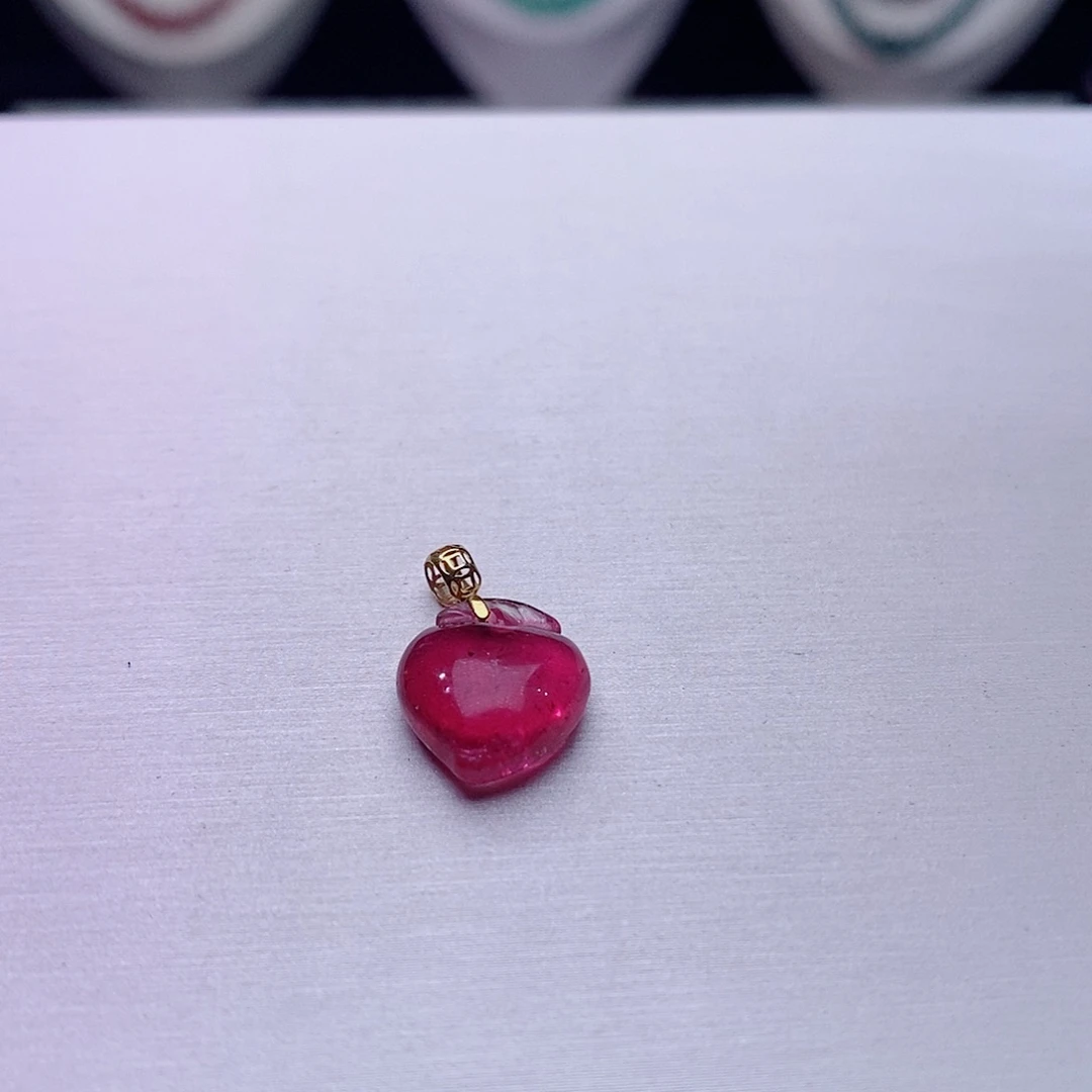 碧玺颈饰18K金镶嵌碧玺吊坠