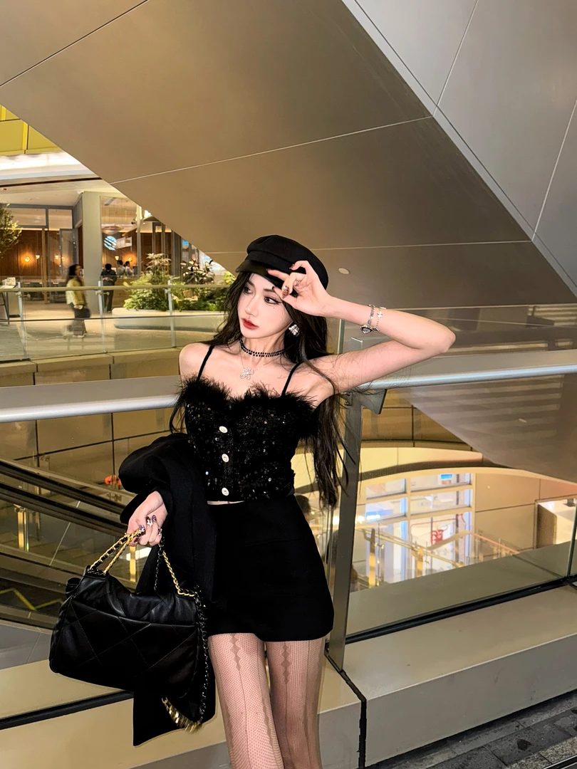 洋气小香风吊带背心女抹胸毛毛上衣打底衫内搭ins潮