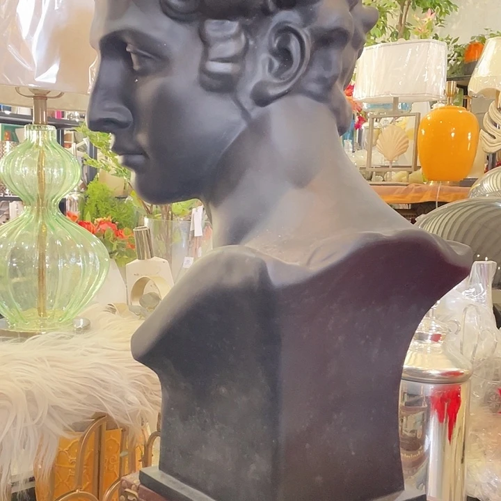 陶瓷花瓶，部分微瑕