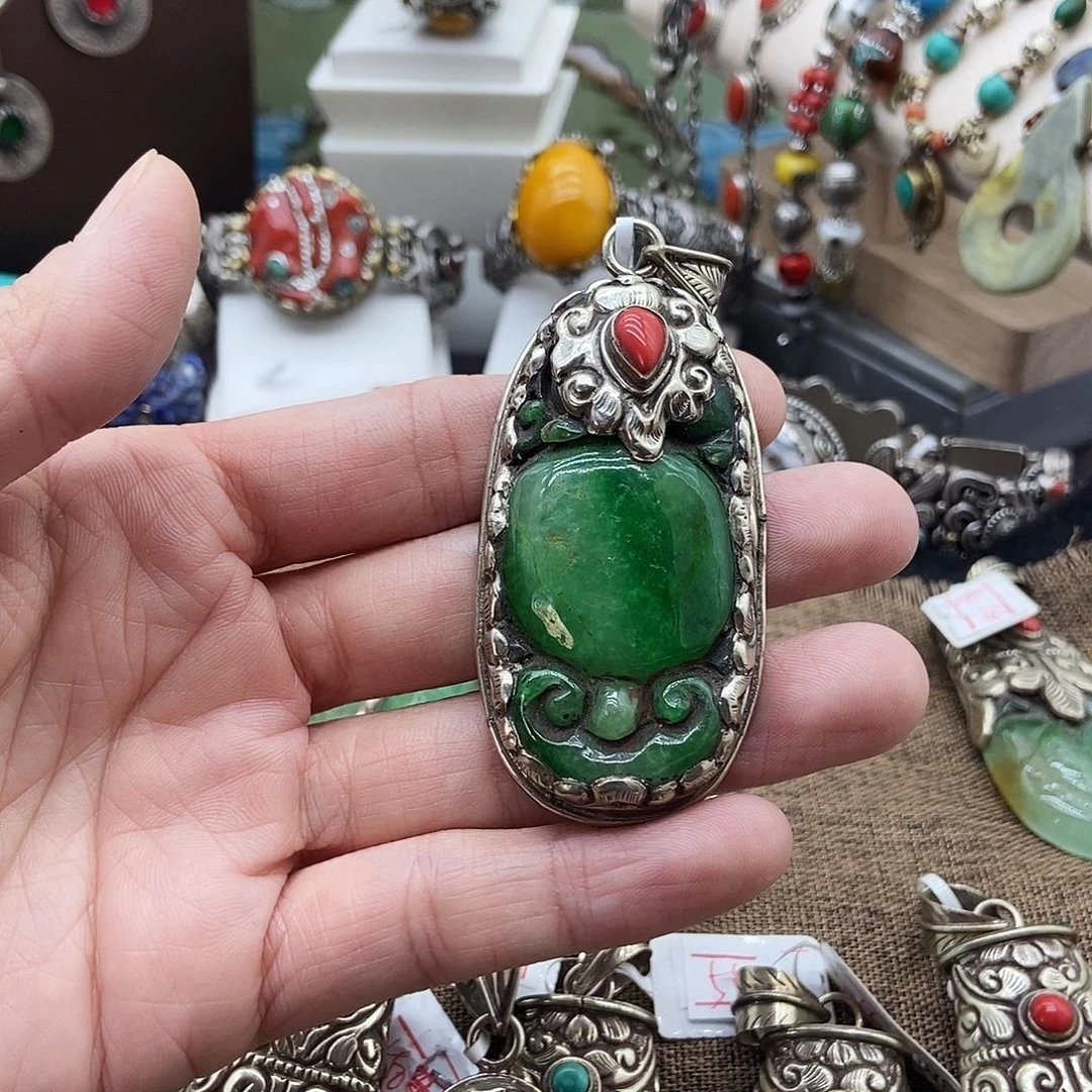 花岗石铜坤尼泊尔手工制作