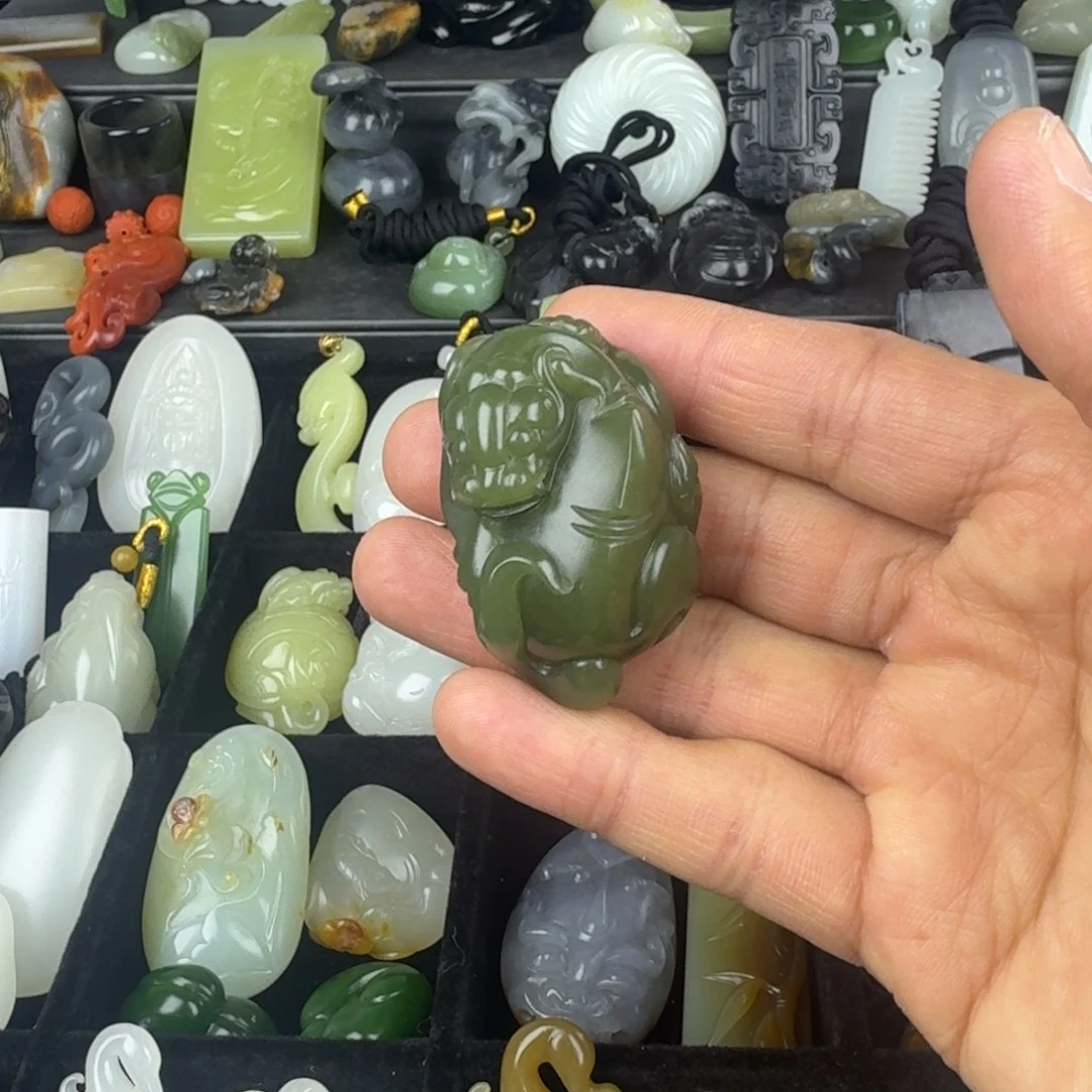 纵***9和田玉（糖玉）未镶嵌吊坠(不含链)