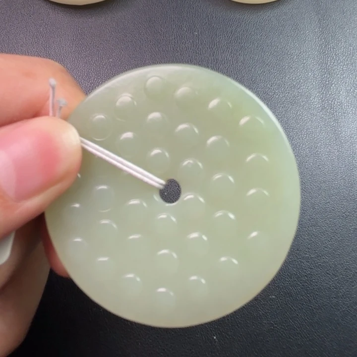 和田玉未镶嵌把件