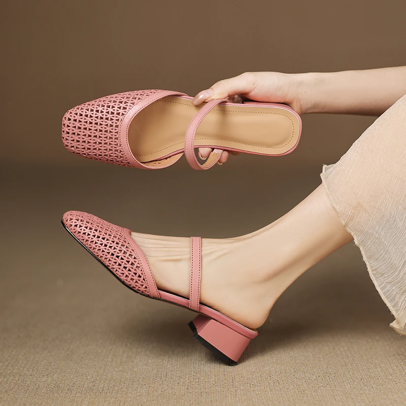 轻奢鞋子新款夏季复古风粗跟包头真皮凉拖简约百搭女鞋时尚百搭