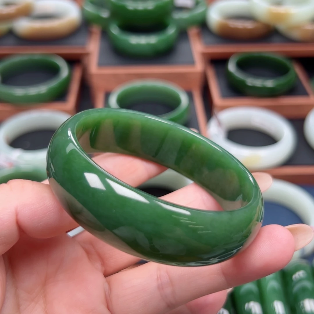 未镶嵌手镯和田玉（碧玉）6061圈口
