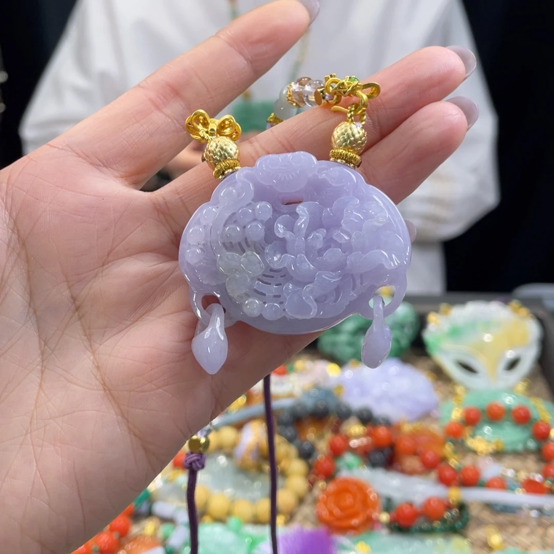 翡翠颈饰未镶嵌代编织