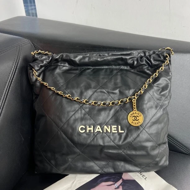 95新 Chanel/香奈儿 捐金沉珠/22bag中号黑色单肩时尚/芯片