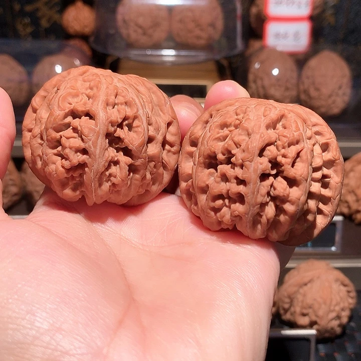 文玩核桃把件粗筋48尺