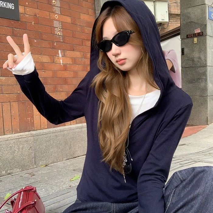 美式连帽假两件长袖t恤女秋季2025新款修身显瘦设计感打底衫上衣