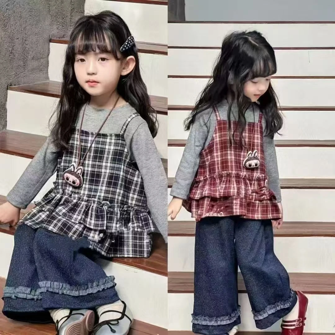 新款格子洋气时尚女童春秋款两件套带挂饰（备注编号）