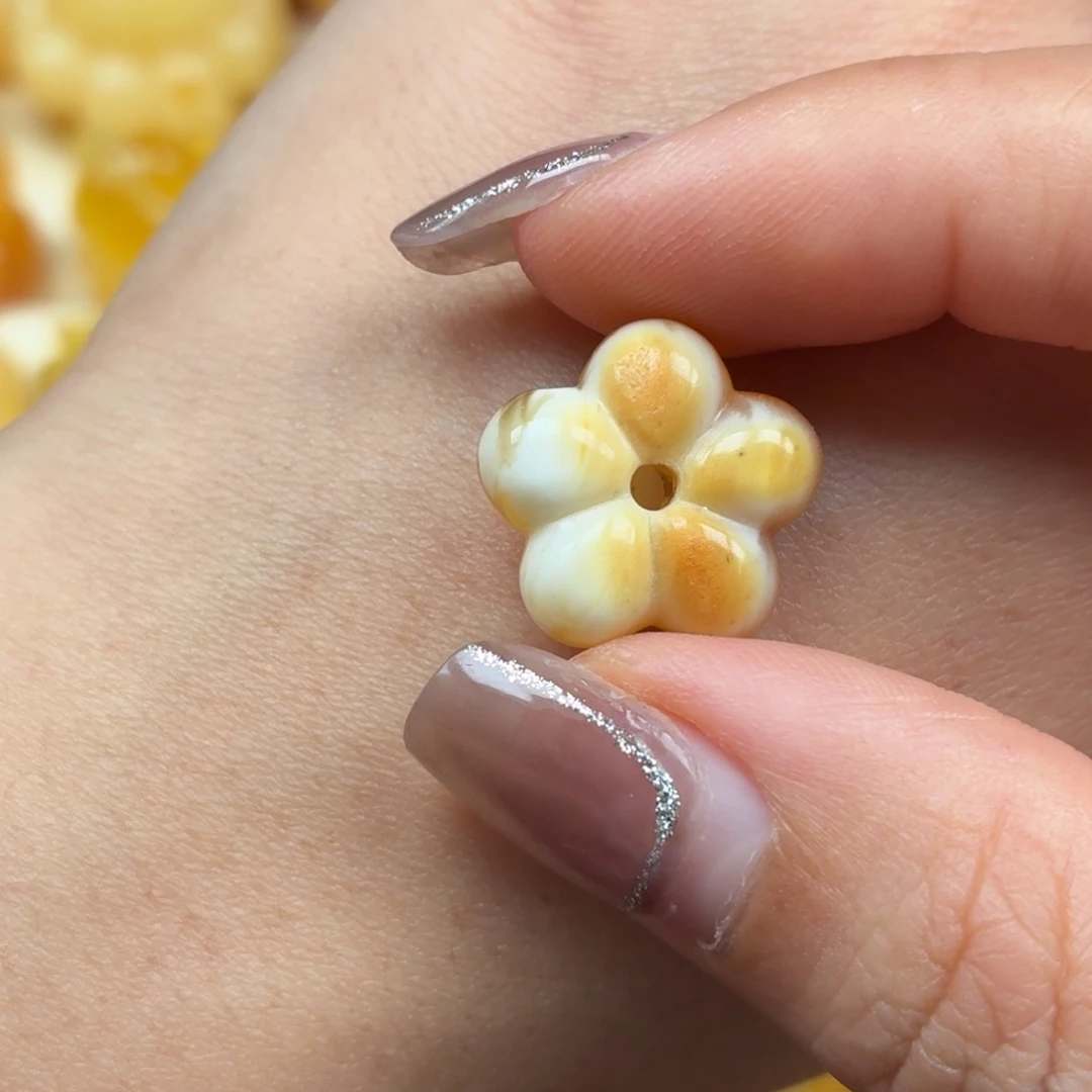 琥珀未镶嵌裸石蜜蜡