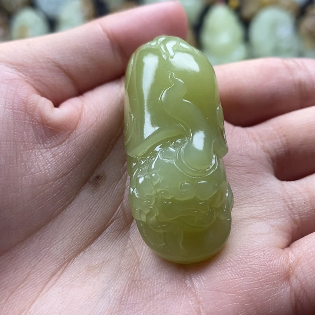 吊坠(不含链)未镶嵌和田玉（糖玉）