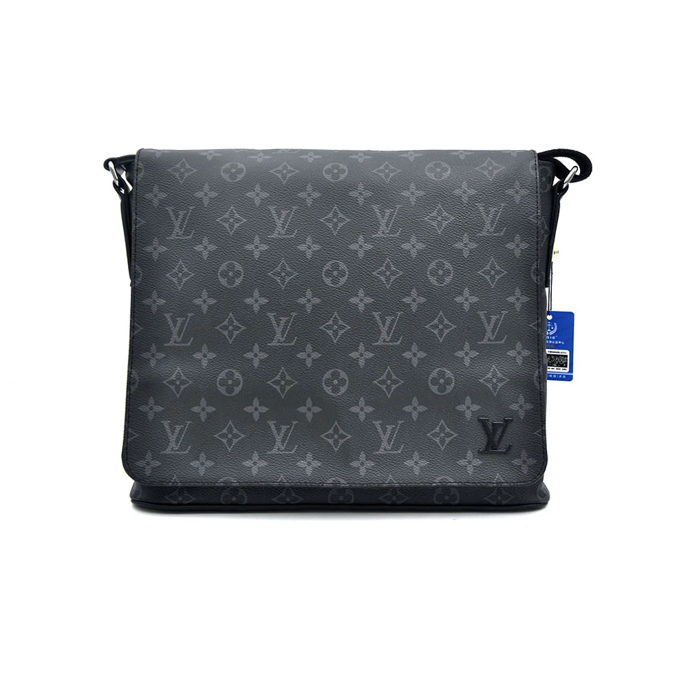 95新 LouisVuitton/路易威登 98新新款黑武士邮差包32*26/97955