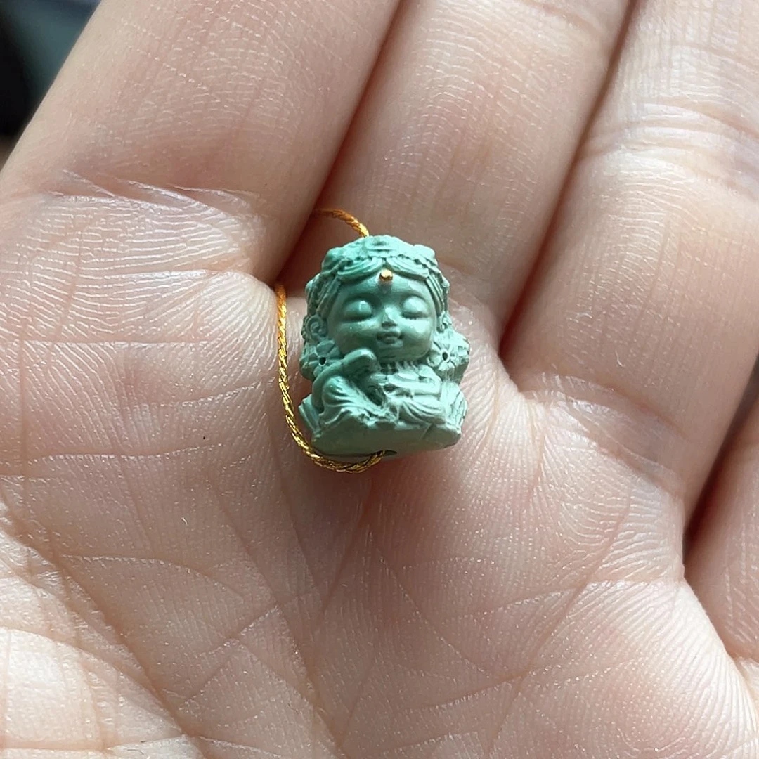 绿松石未镶嵌颈饰