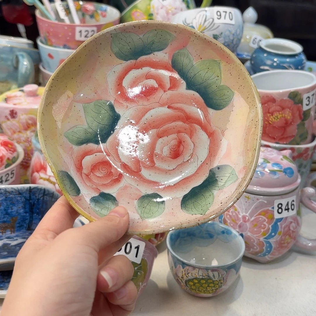 瓷片兔兔好可爱啊我