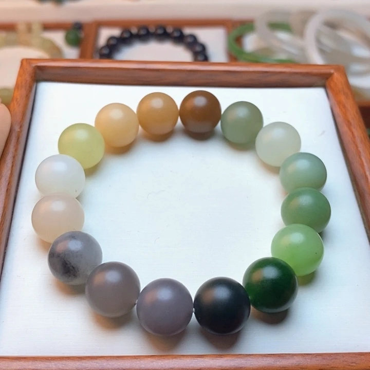 手链未镶嵌和田玉