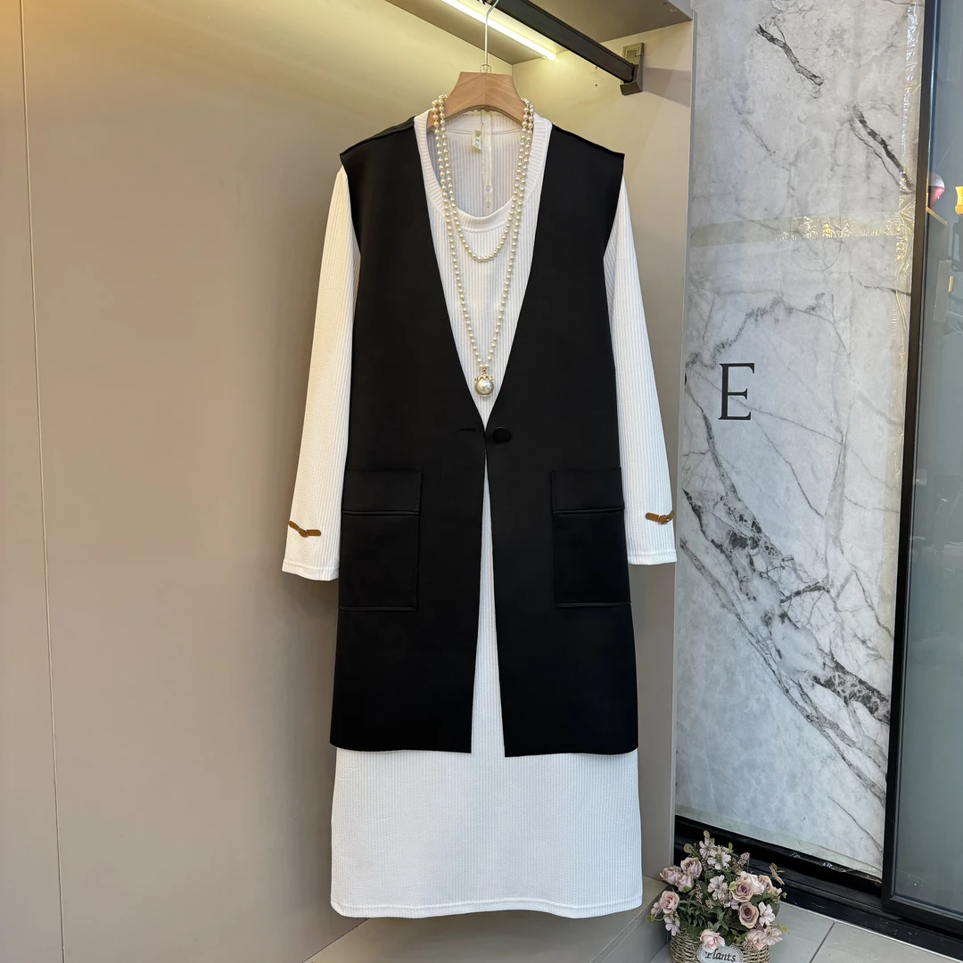 秋季大码新款大气高品质气质圆领连衣裙+V领马甲时尚两件套8818