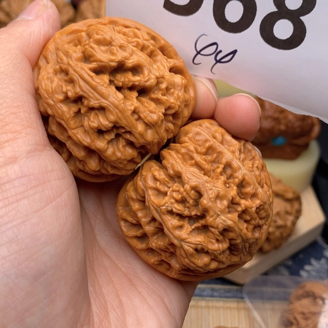 文玩核桃把件568号44粗姐