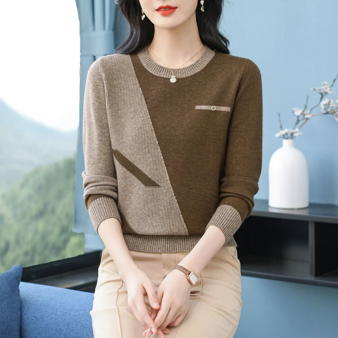 2025春季新款时尚圆领毛衣拼色气质休闲百搭长袖宽松毛衣