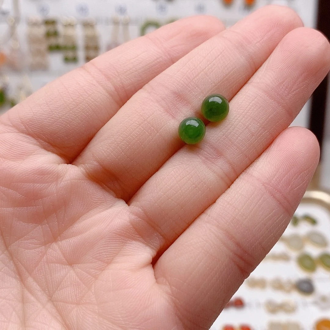 和田玉18K金镶嵌耳饰