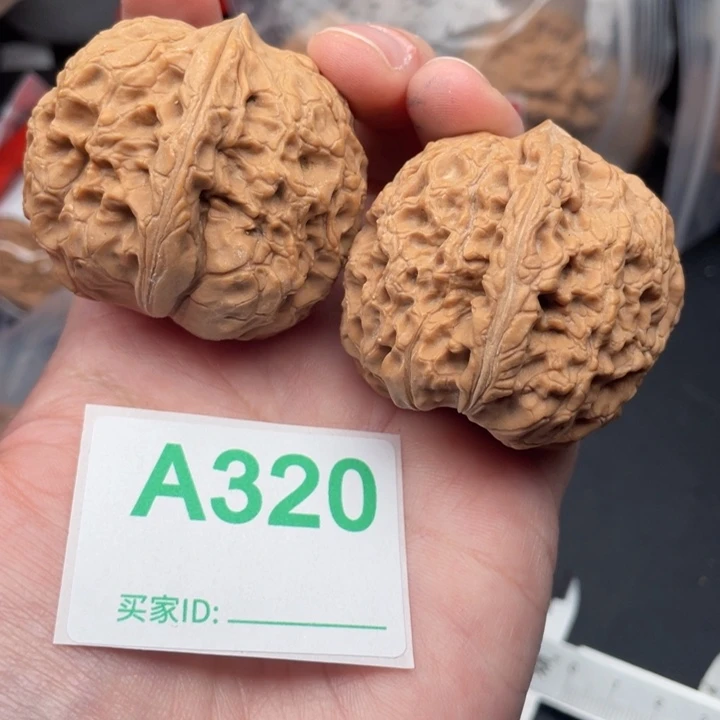 文玩核桃吊坠核桃