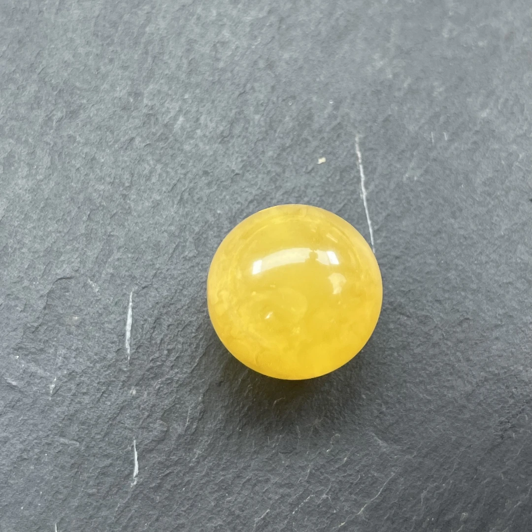 B227天然蜜蜡琥珀鸡油红圆珠