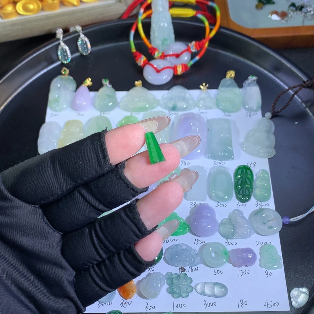 翡翠未镶嵌吊坠(不含链)绿柱子