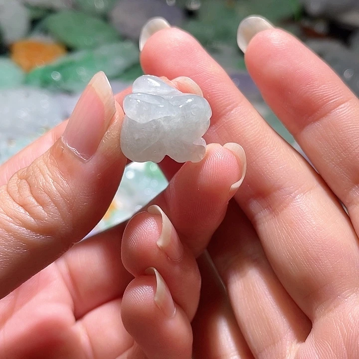 颈饰未镶嵌翡翠天