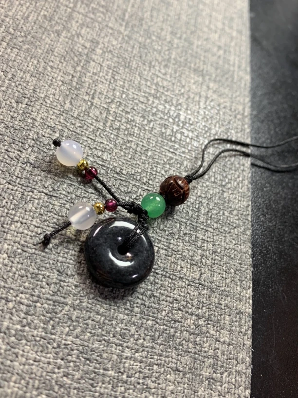 完美无纹裂乌鸡种平安扣手机挂绳缅甸天然翡翠A货