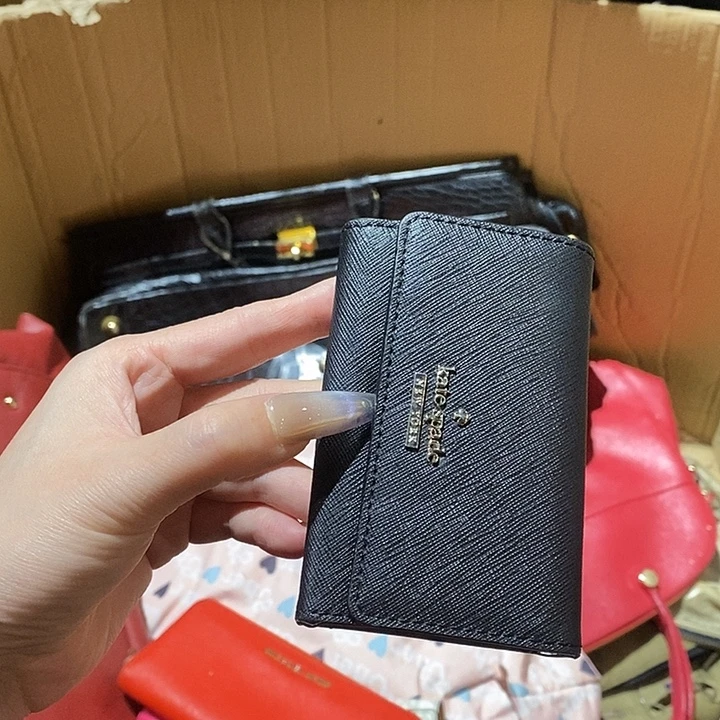 u***p中古香水套装项链手链现货锆石（处理）