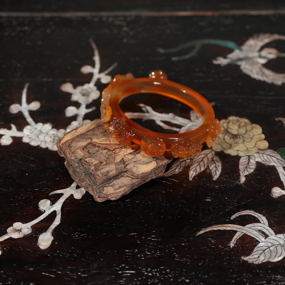 1.11香港王老板-玛瑙手镯6n132