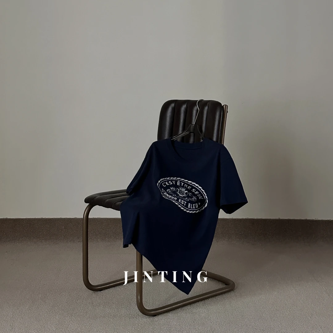 今婷夏季美式时尚休闲百搭宽松法语邮戳印章短袖T恤-M25301321