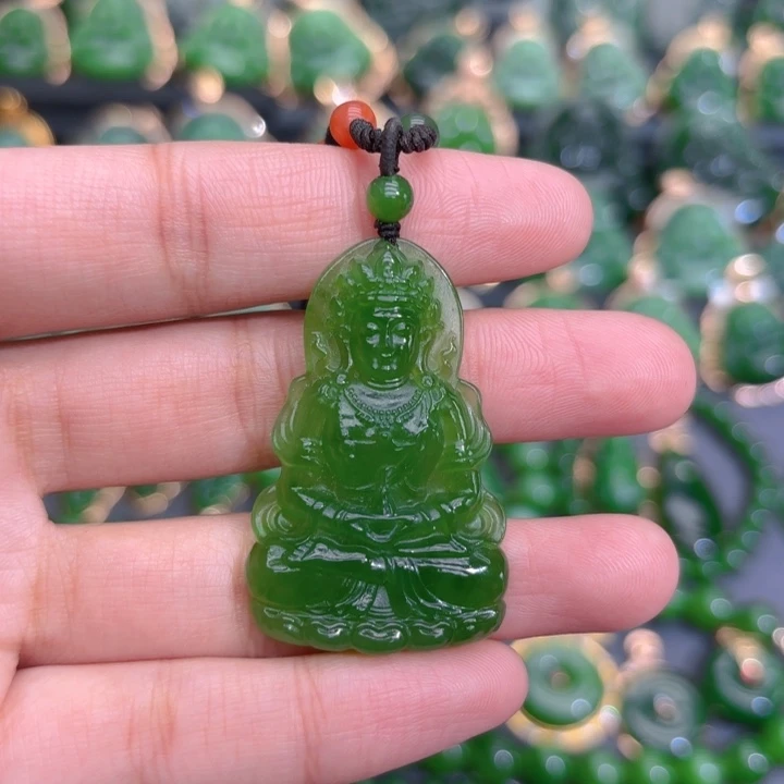 颈饰未镶嵌和田玉（碧玉）