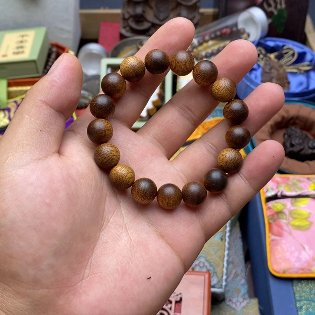 大叶紫檀（黑酸枝木类）
