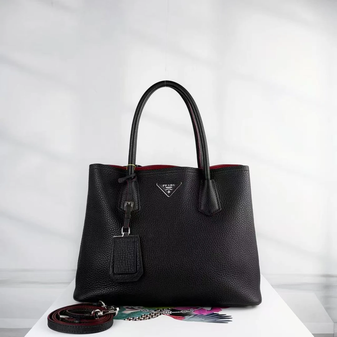 95新 Prada/普拉达 1350  tz  /二奢包包