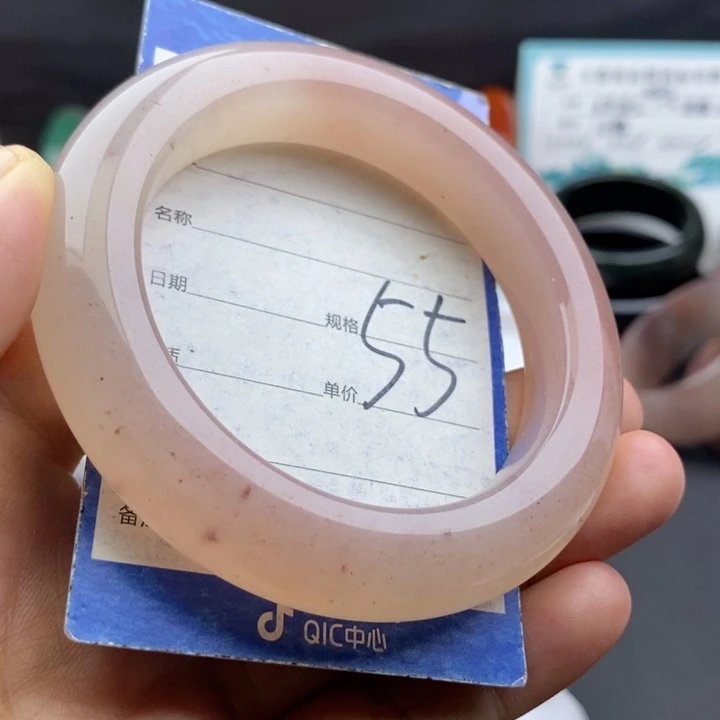 未镶嵌手镯石英质玉