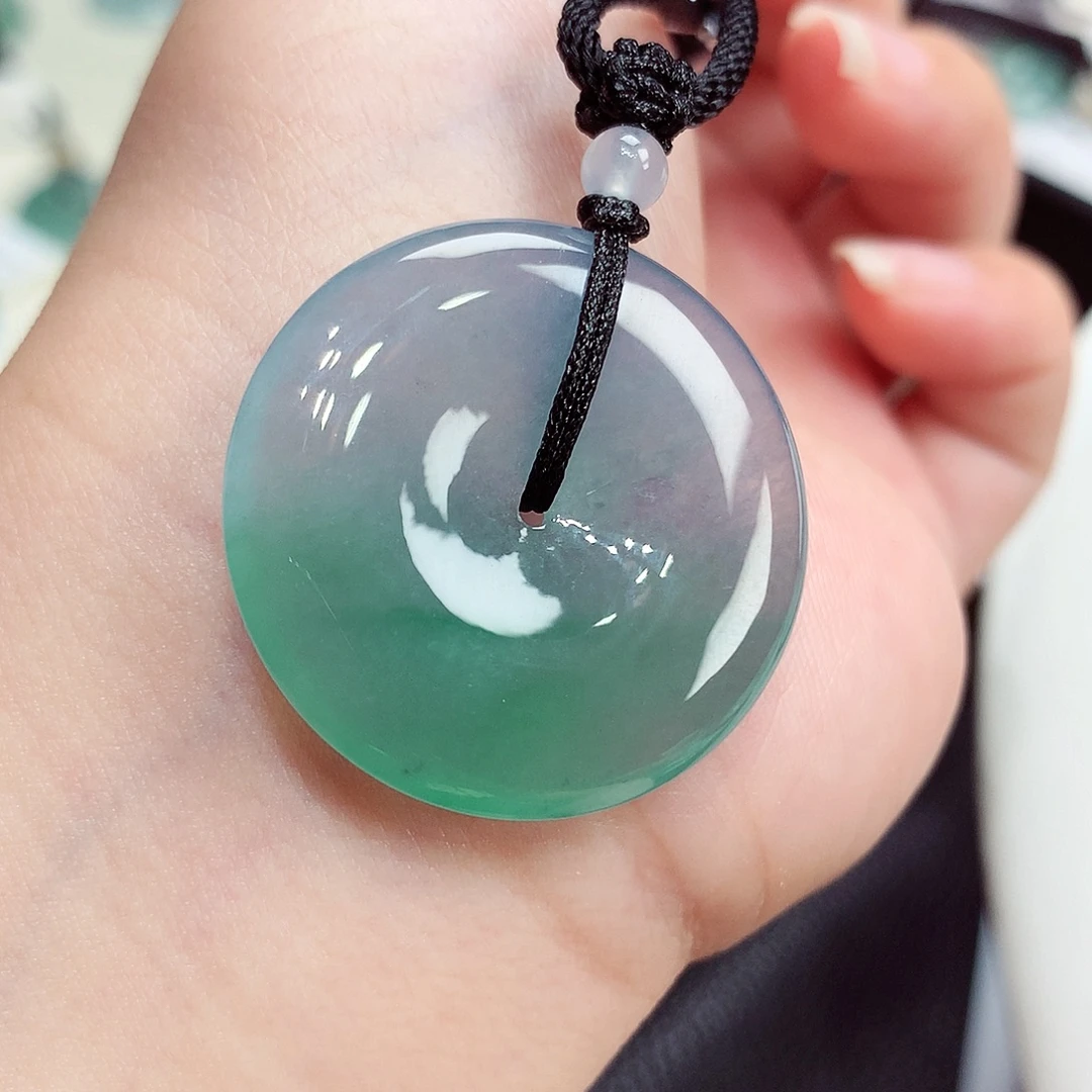 翡翠未镶嵌颈饰翡翠93，29.7/5.2