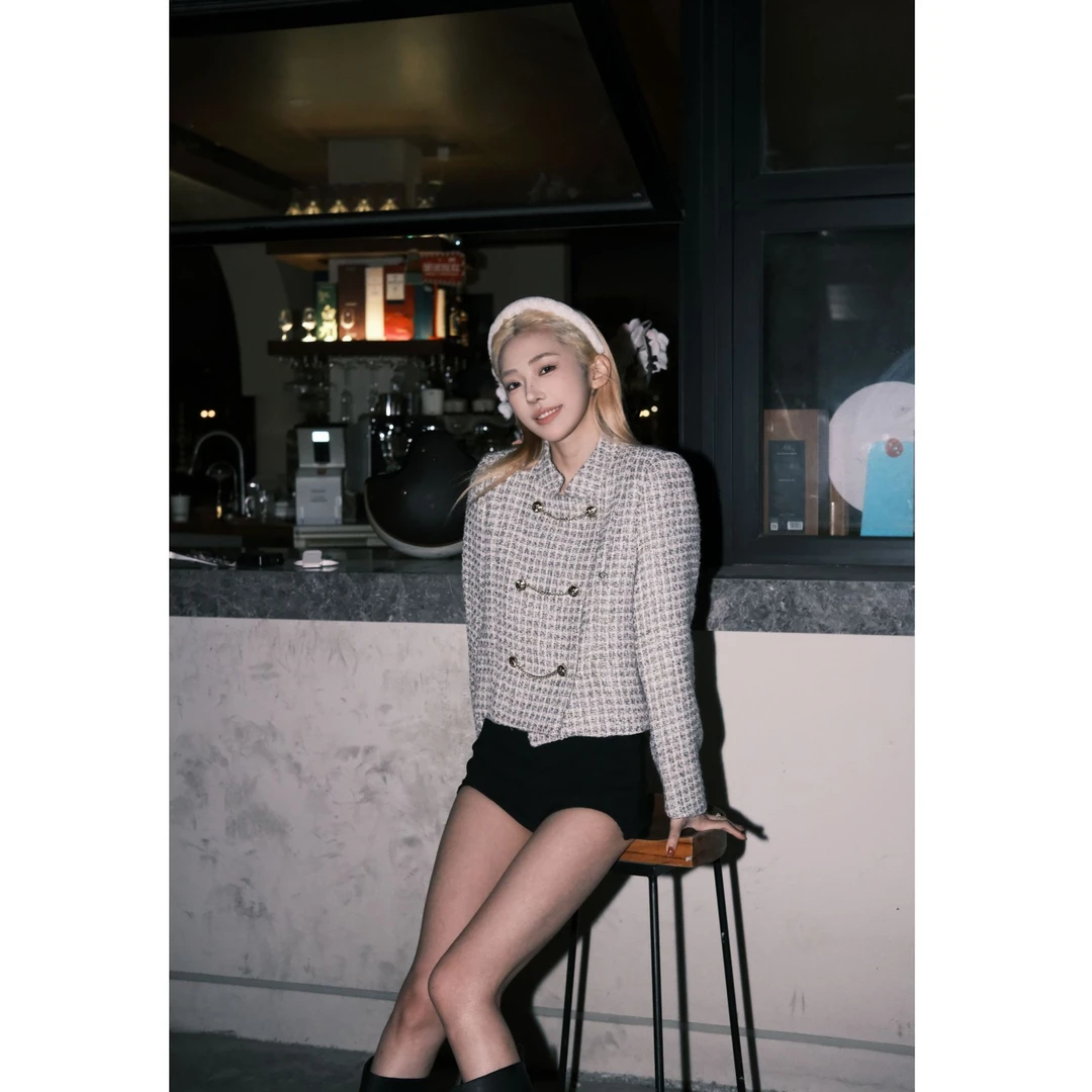 【黑黑专属】高级感小香风短外套女双排扣链条气质名媛编织毛呢上衣