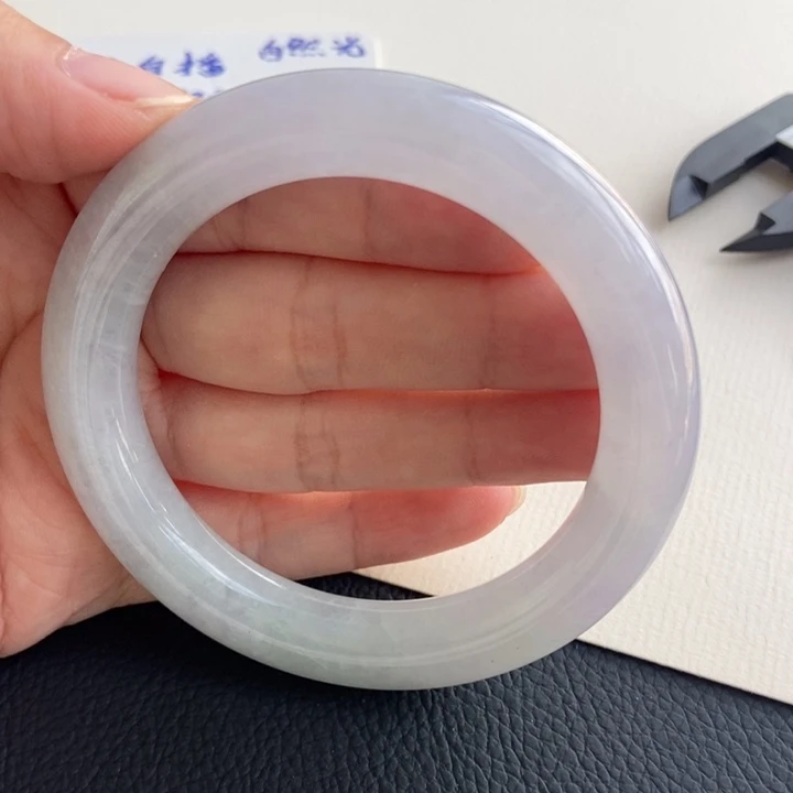 翡翠未镶嵌手镯56.6圆条