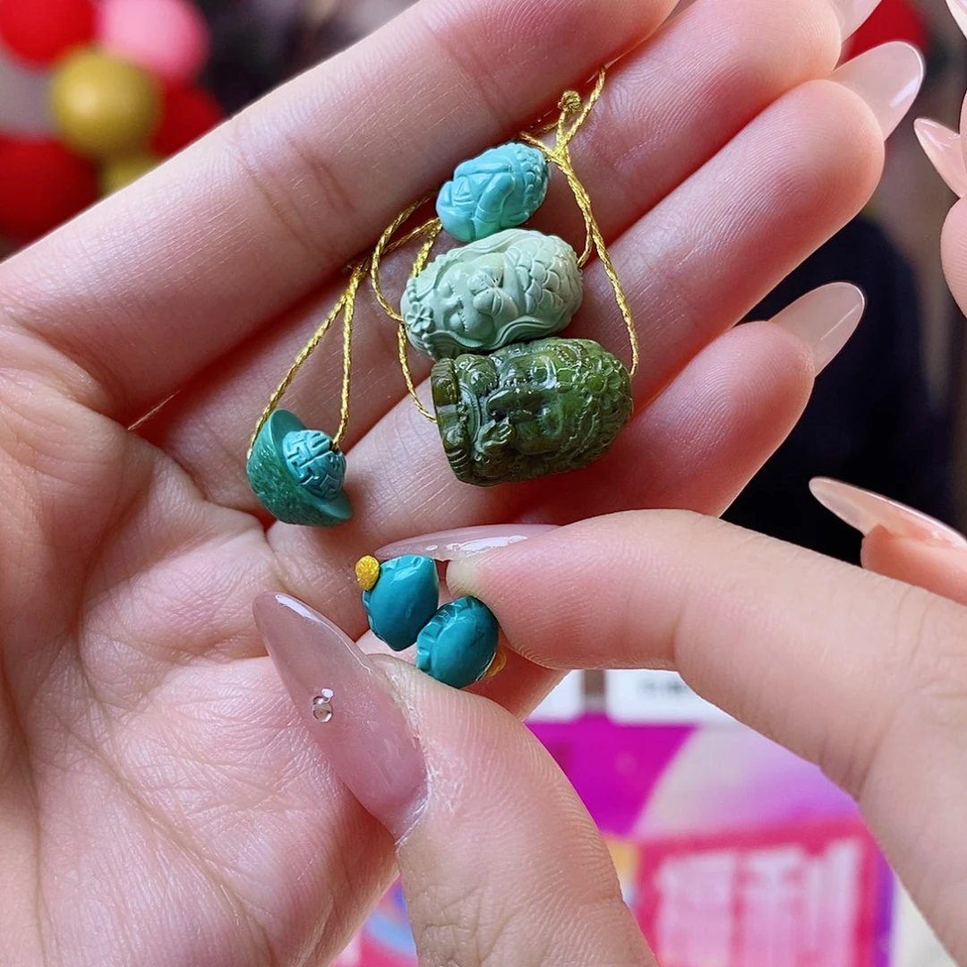 R***e绿松石未镶嵌珠宝奇石
