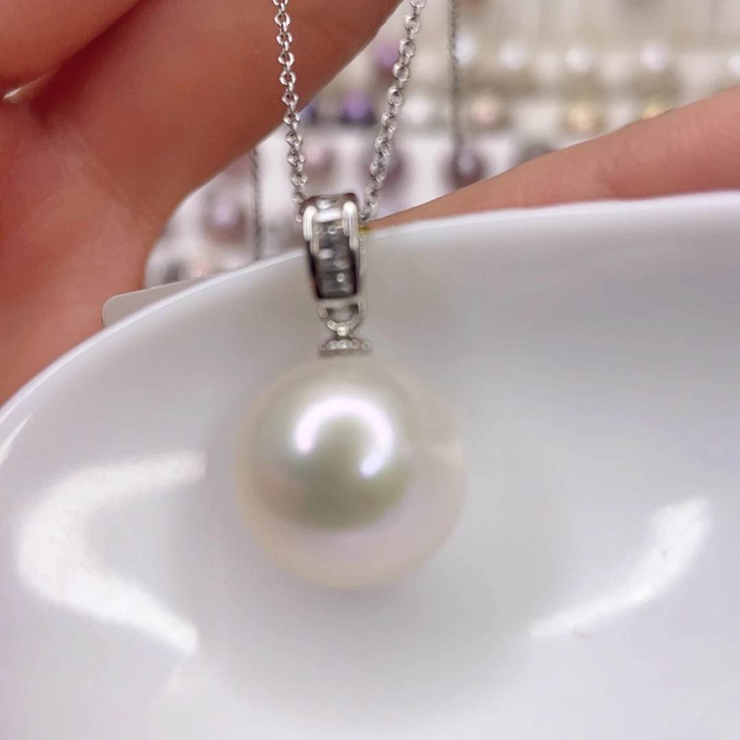淡水珍珠吊坠(赠链)未镶嵌