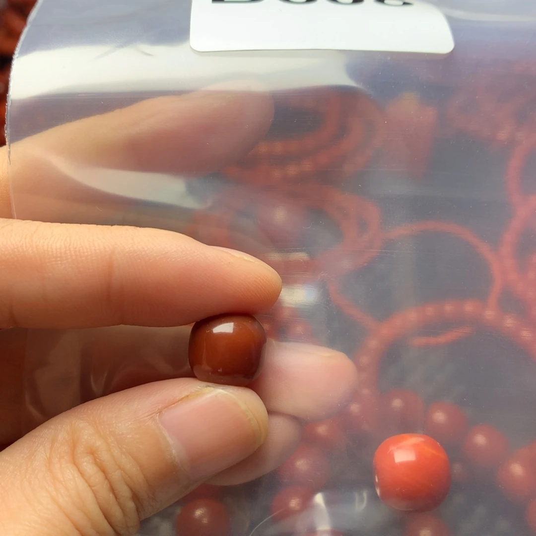 龙***坤南红玛瑙未镶嵌手链